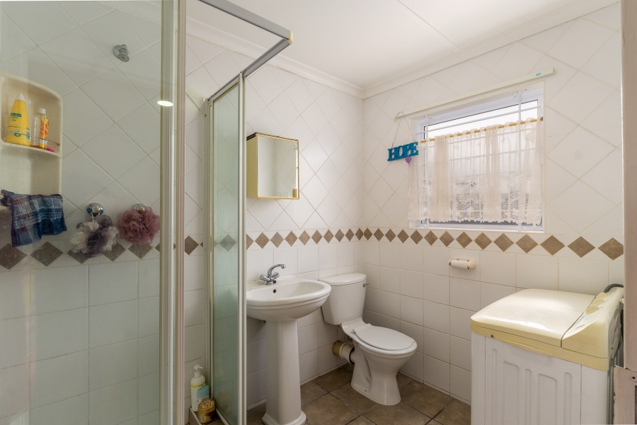 4 Bedroom Property for Sale in Churchill Estate Western Cape